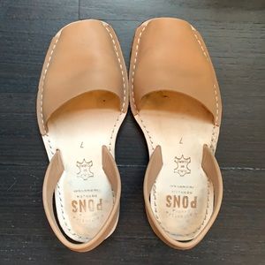 Avarcus Pons Sandals